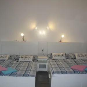 Apartament Pazmaniten
