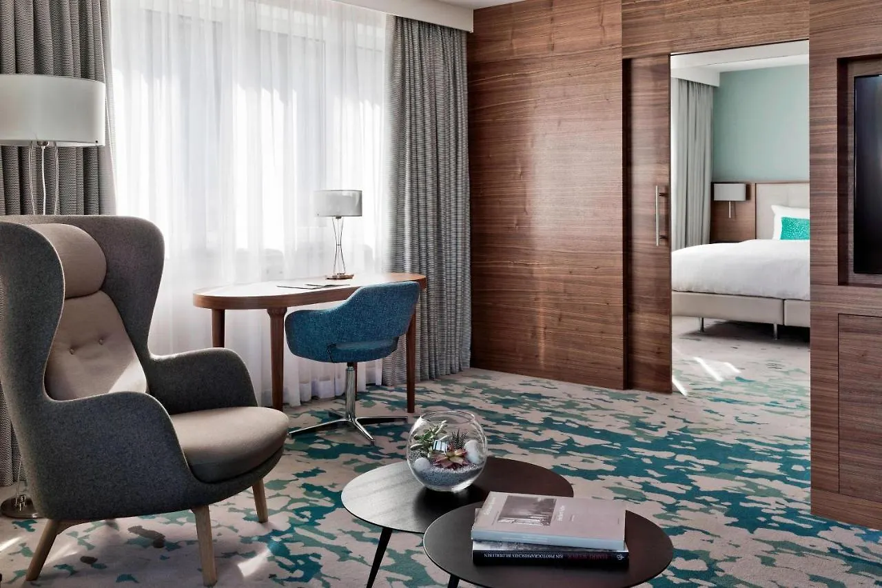 Vienna Marriott Hotel 5*,